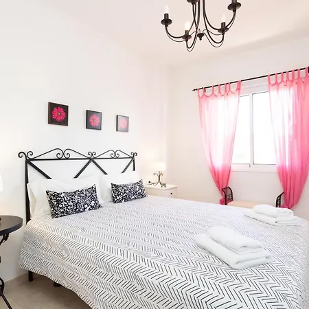 Home2book Cozy Sea Views