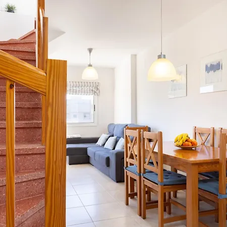 아파트 Home2book Cozy Sea Views *