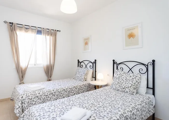 Home2book Cozy Sea Views Apartament